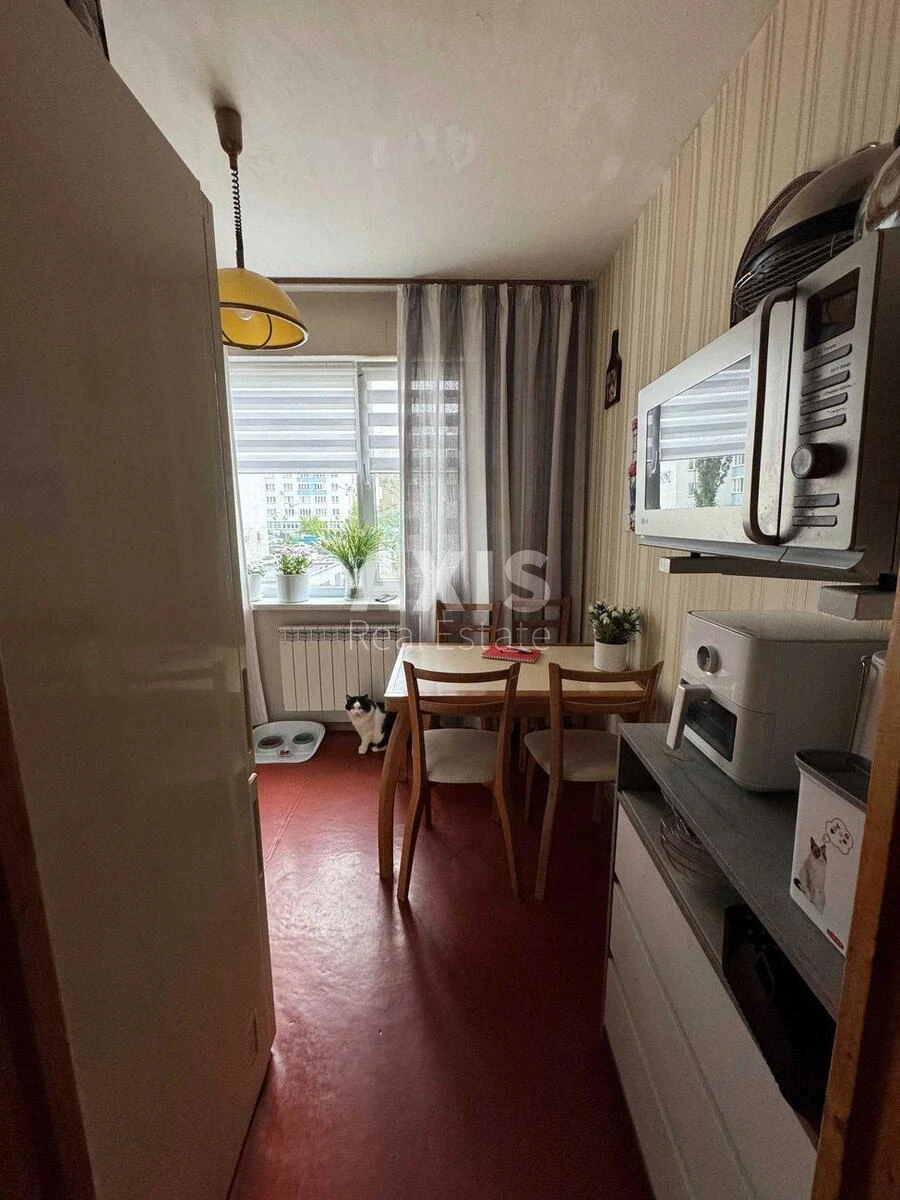 3k apartment pr-t Chervonoyi Kalyny sixty-six A701990