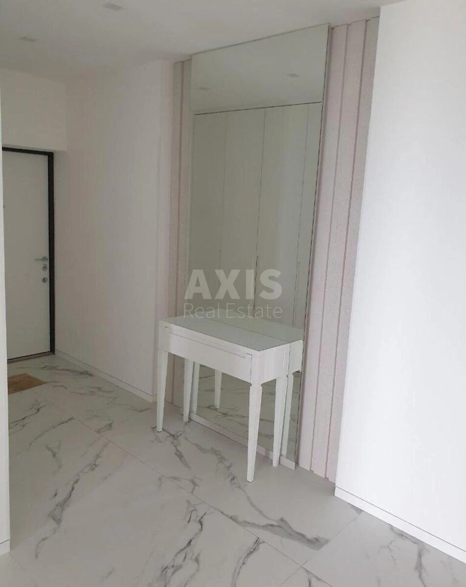 4k apartment nab. Dniprovs'ka 1А6898219