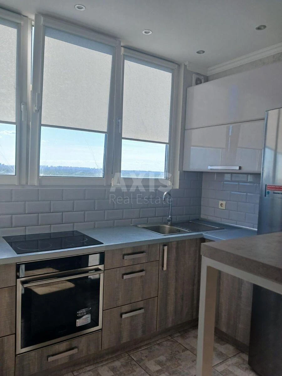 1к квартира ул. Рональда Рейгана 4070777