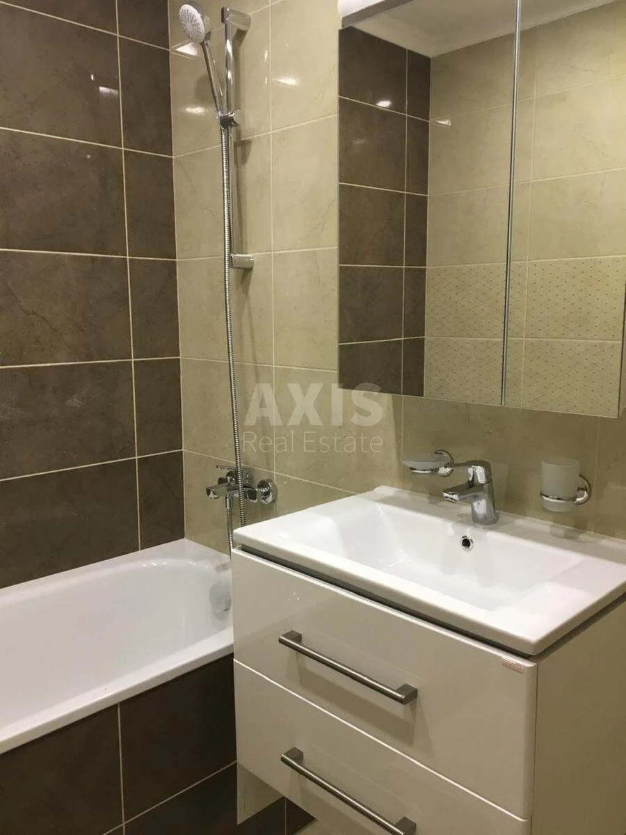 2k apartment vul. Yulia Zdanovska 36661854