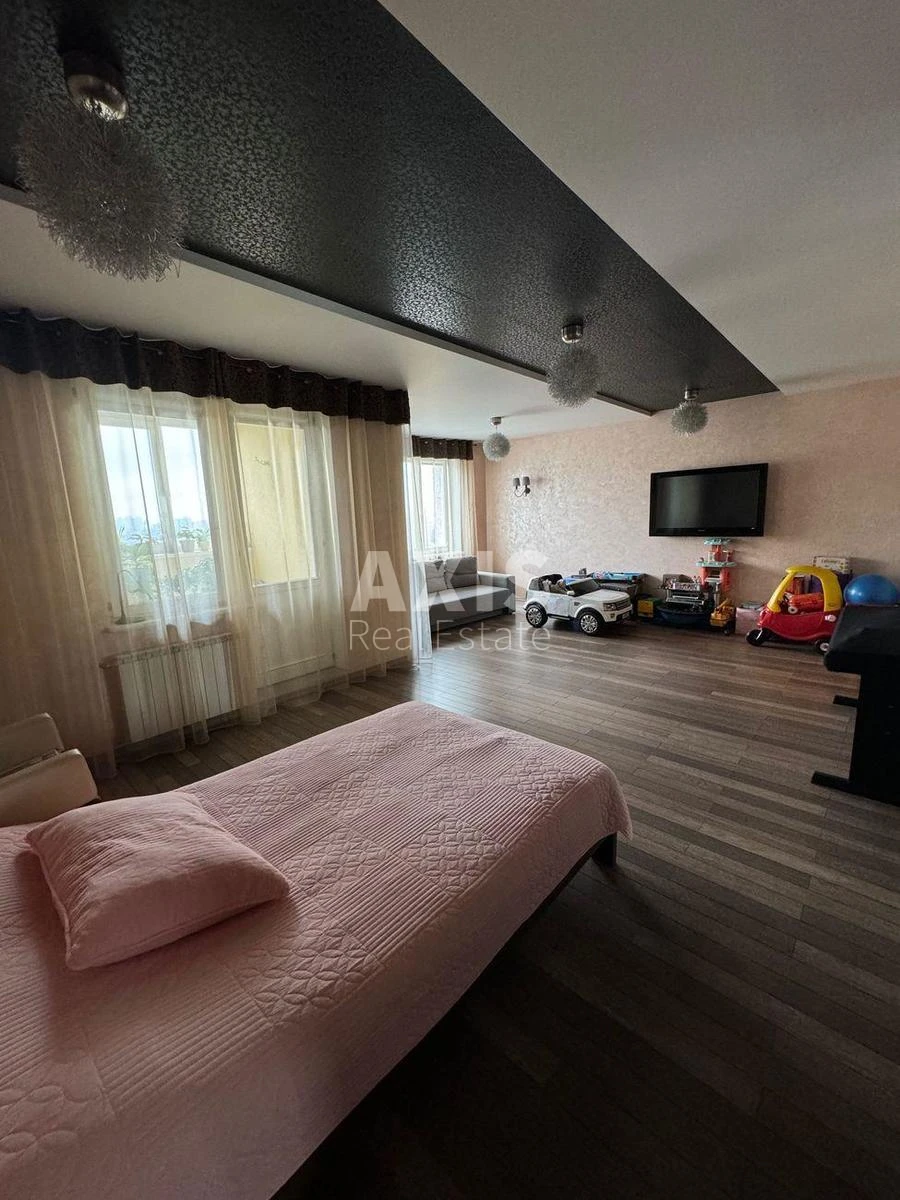 3к квартира пр-т Голосеевский 68434223