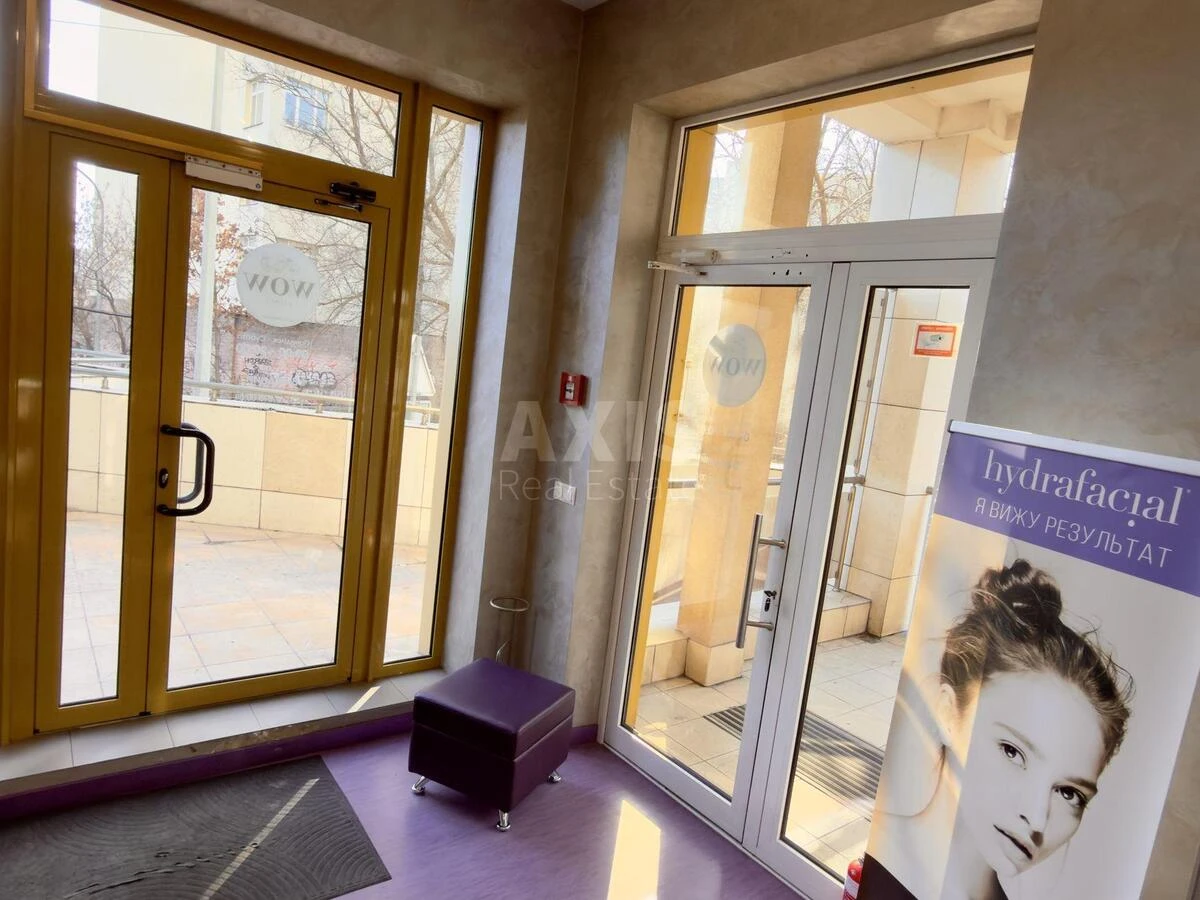 Trade object pr-t Golosii'vs'kyj 58, 179m2669621