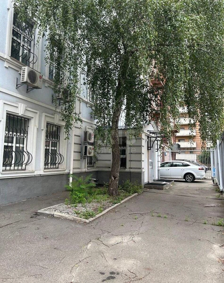 Office vul. Saksagans'kogo 111А, 696m269097