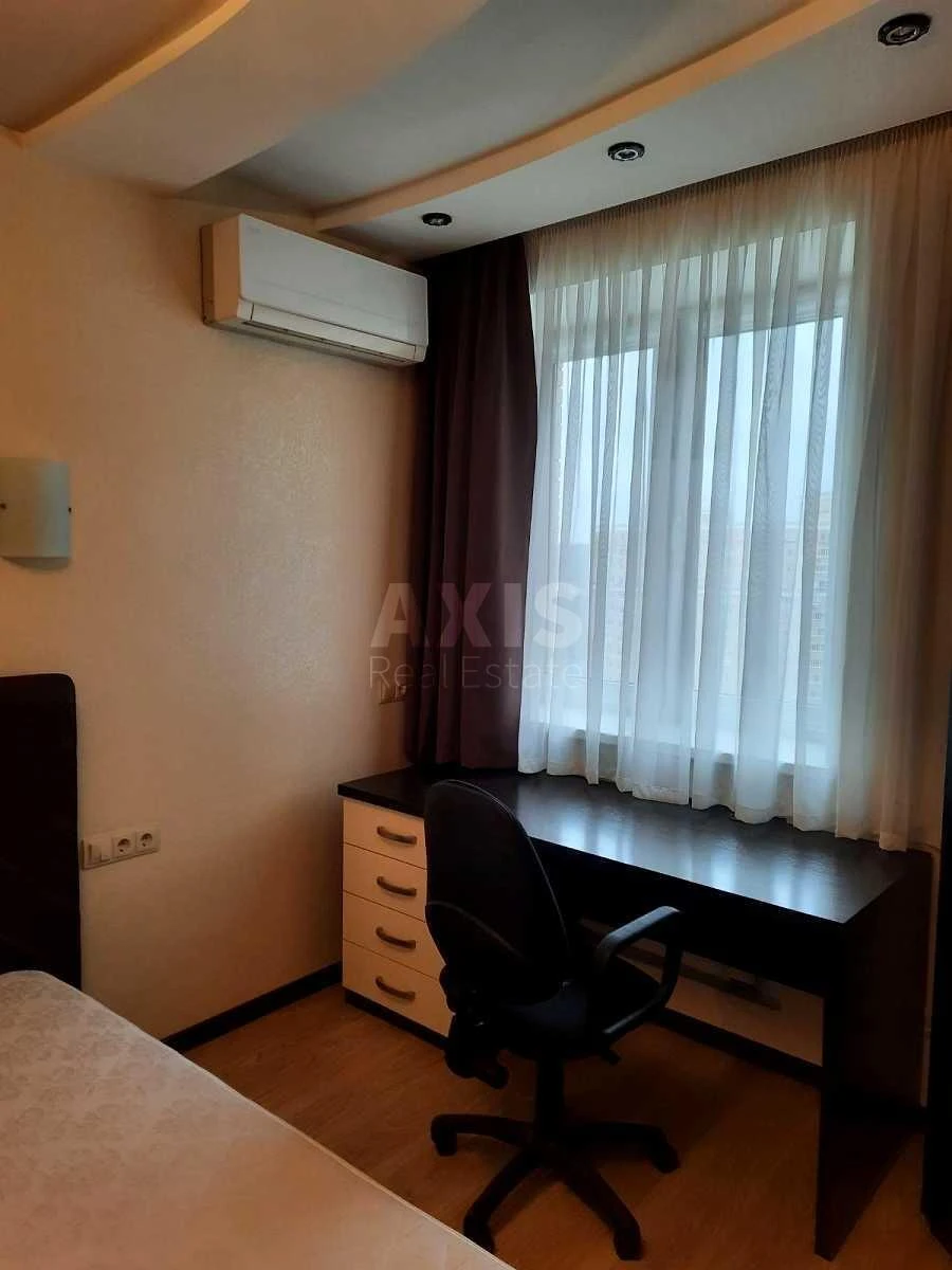 2к квартира ул. Голосеевская 137057411