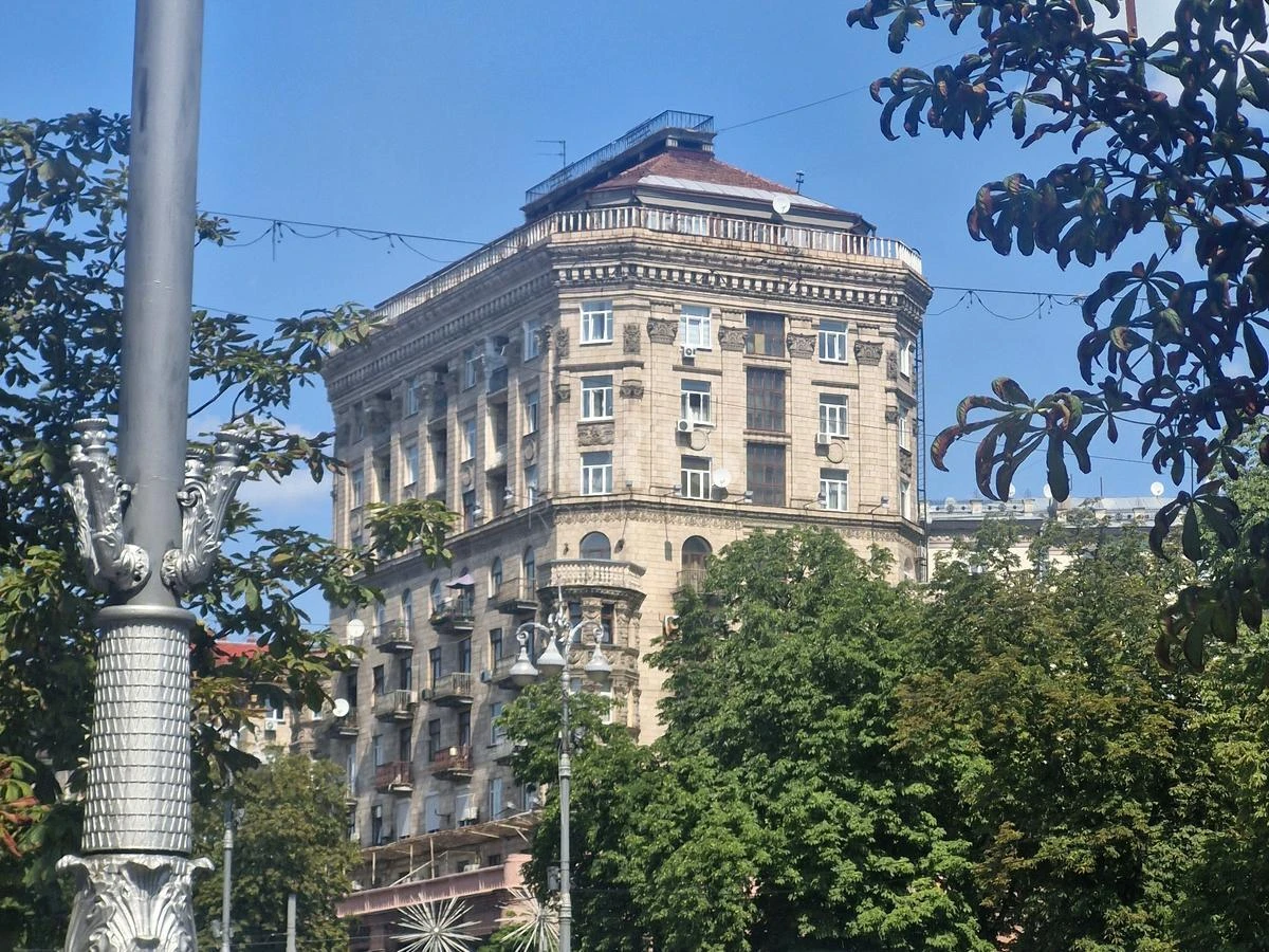 Офис ул. Крещатик 23, 338м27050219