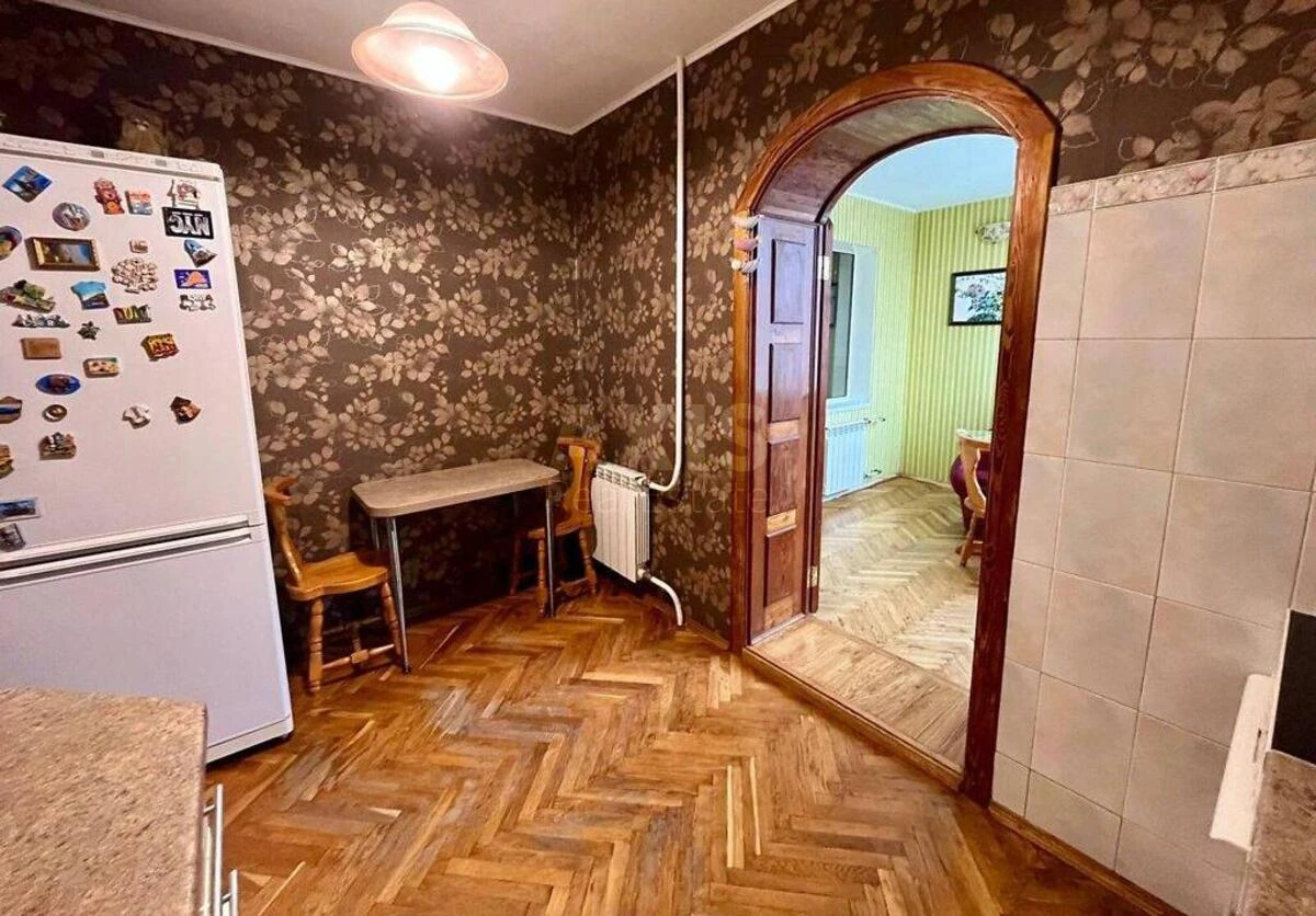 3к квартира ул. Ахматовой Анны 6674410