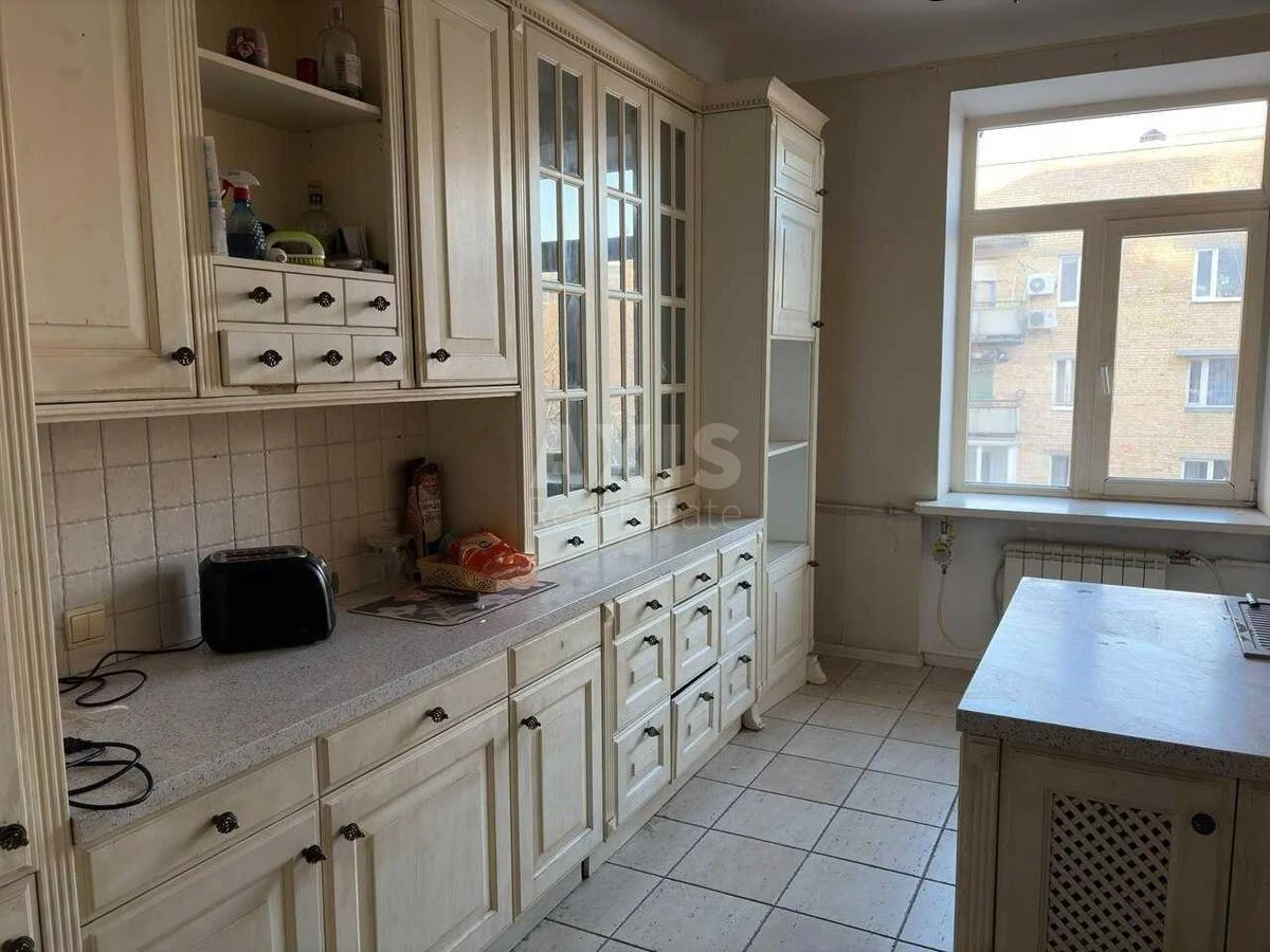 Office vul. Oleksandra Konyskoho 46, 200m2646631