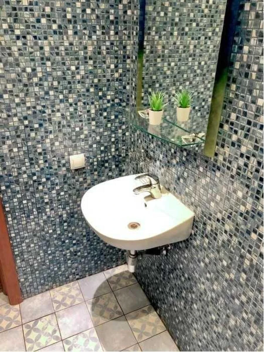 3k apartment vul. Zhyljans'ka 596610710