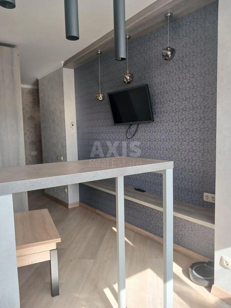 1к квартира ул. Рональда Рейгана 40707770