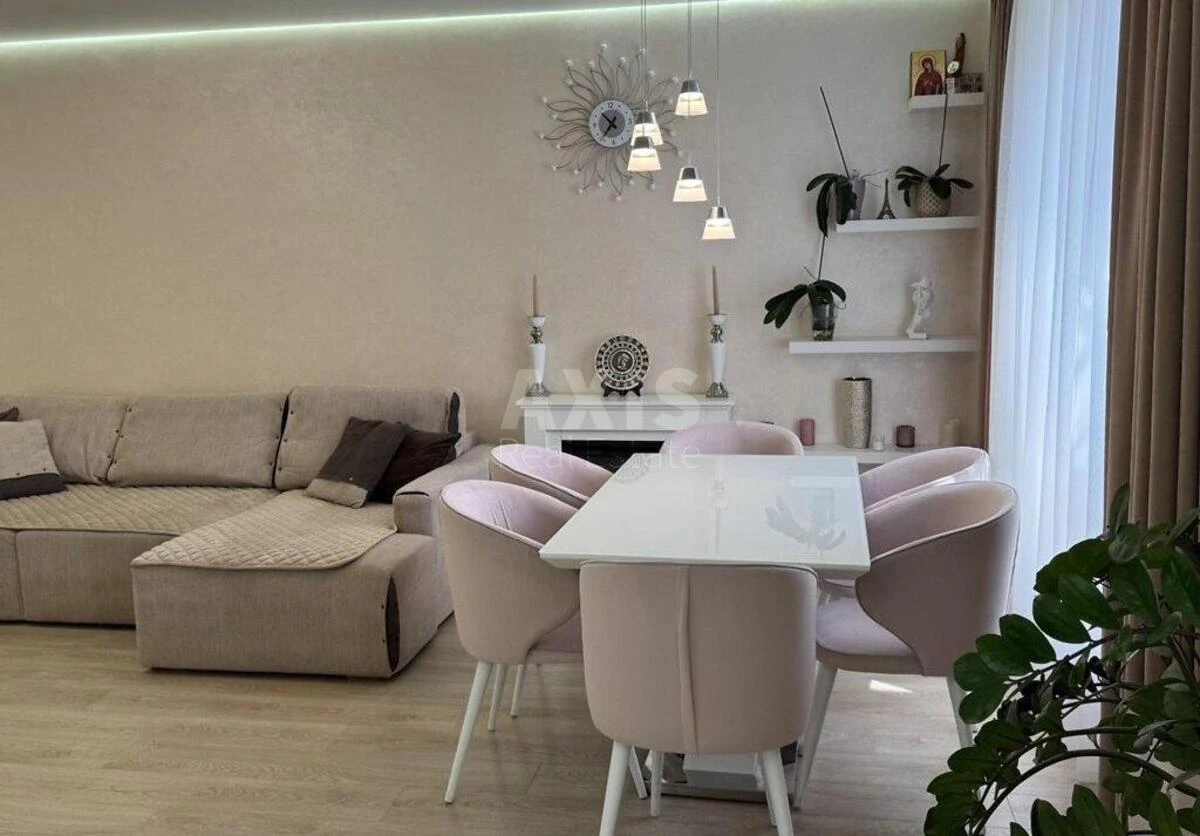 4k apartment vul. Metrologichna 54567710