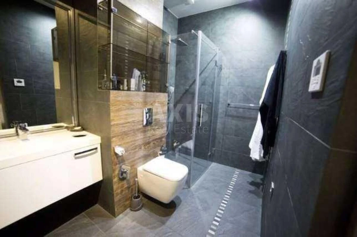 Office vul. Antonovycha 33В, 150m2710632