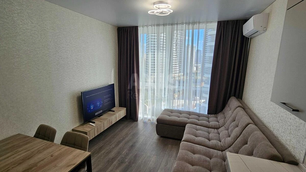1k apartment nab. Dniprovs'ka 15Д695671