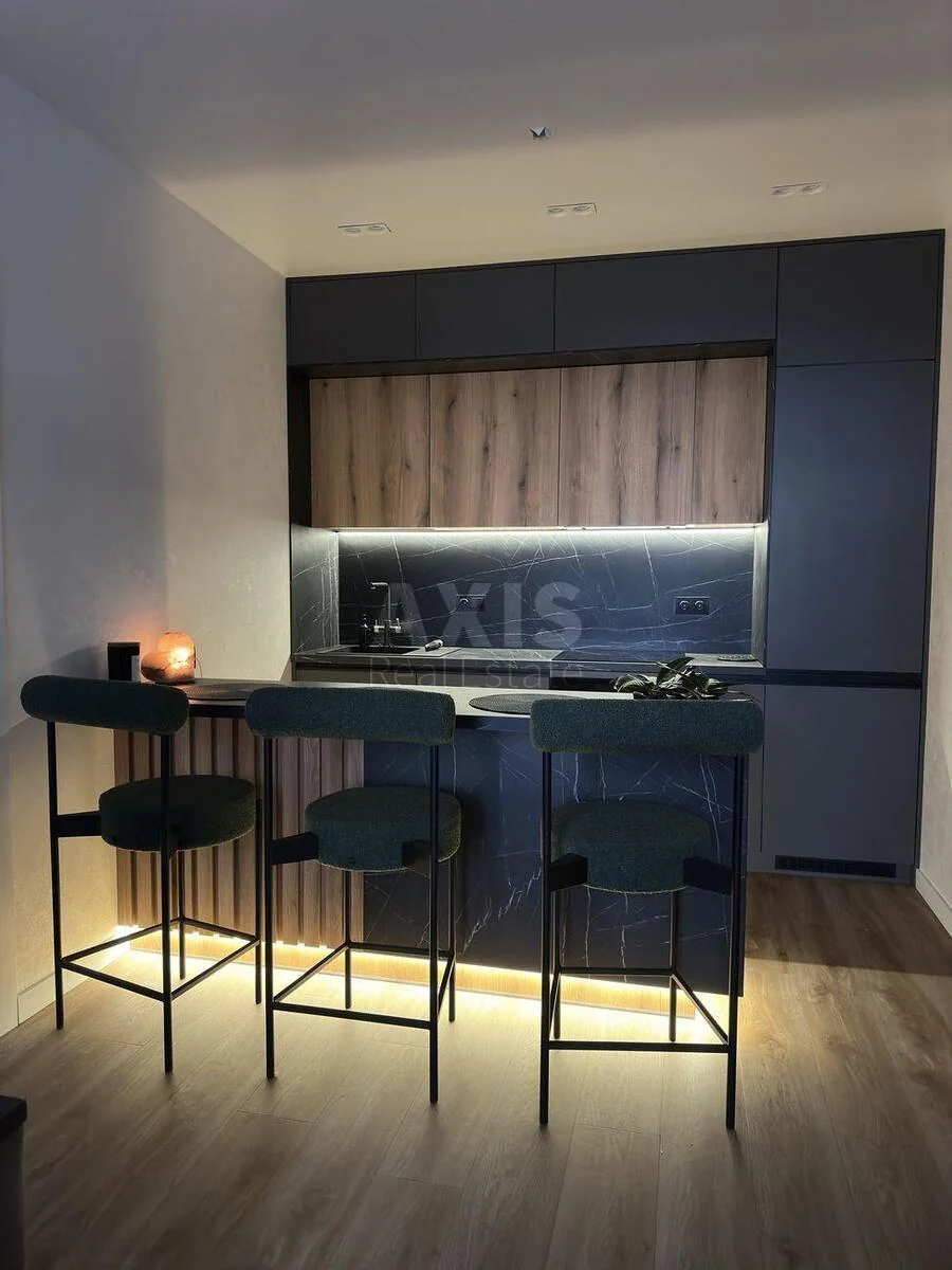 2k apartment vul. Svyatoslava Khorobroho 11Б