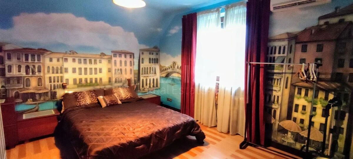 House vul. Entuziastiv, 200m2, Kyiv city505388