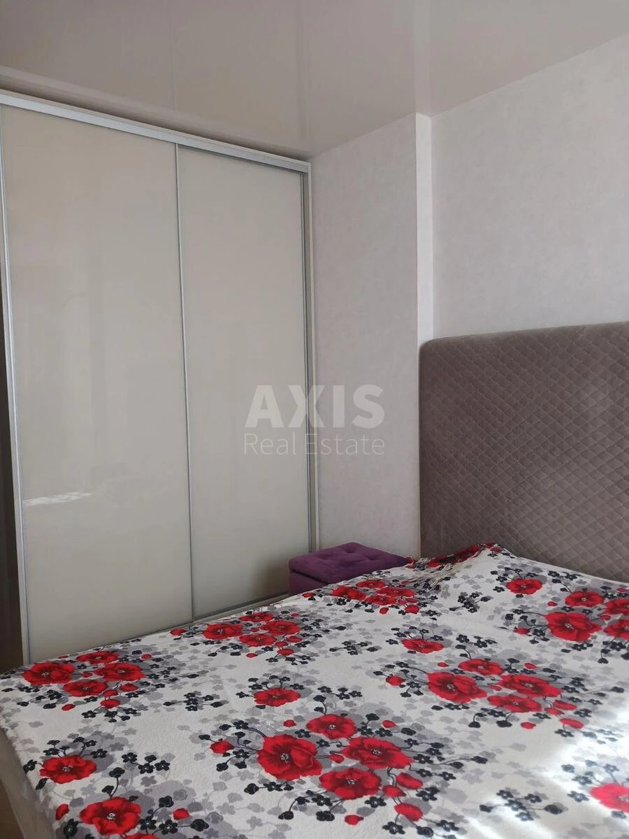 1к квартира ул. Рональда Рейгана 40707774
