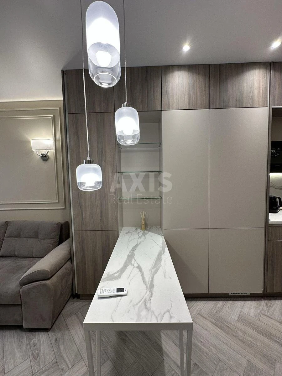 3k apartment nab. Dniprovs'ka 18А693651