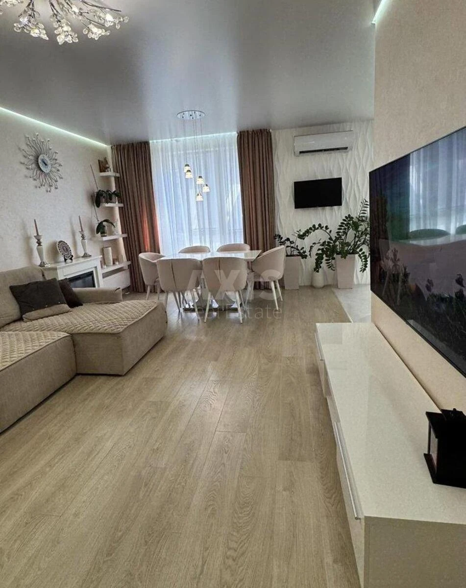 4k apartment vul. Metrologichna 54567714