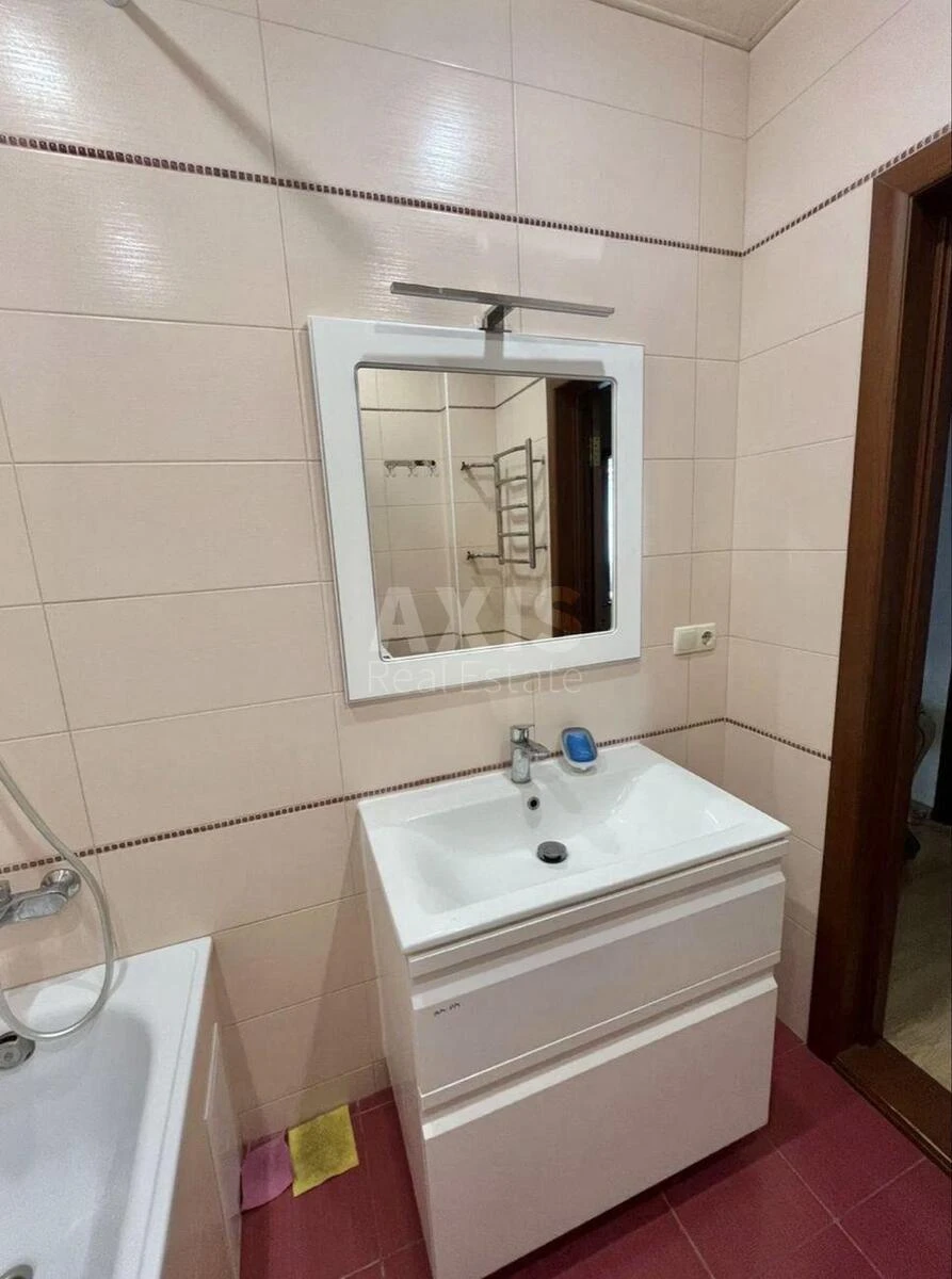 2k apartment vul. Oleny Pchilky 2А6457110