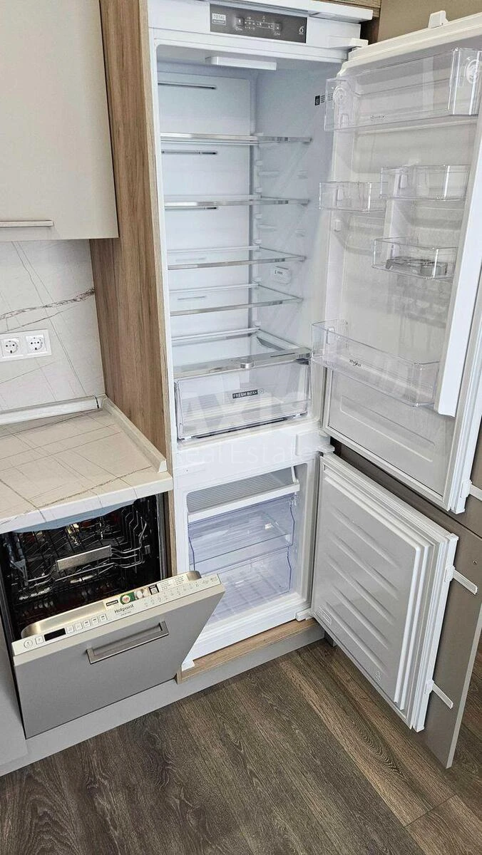 1k apartment nab. Dniprovs'ka 15Д695675