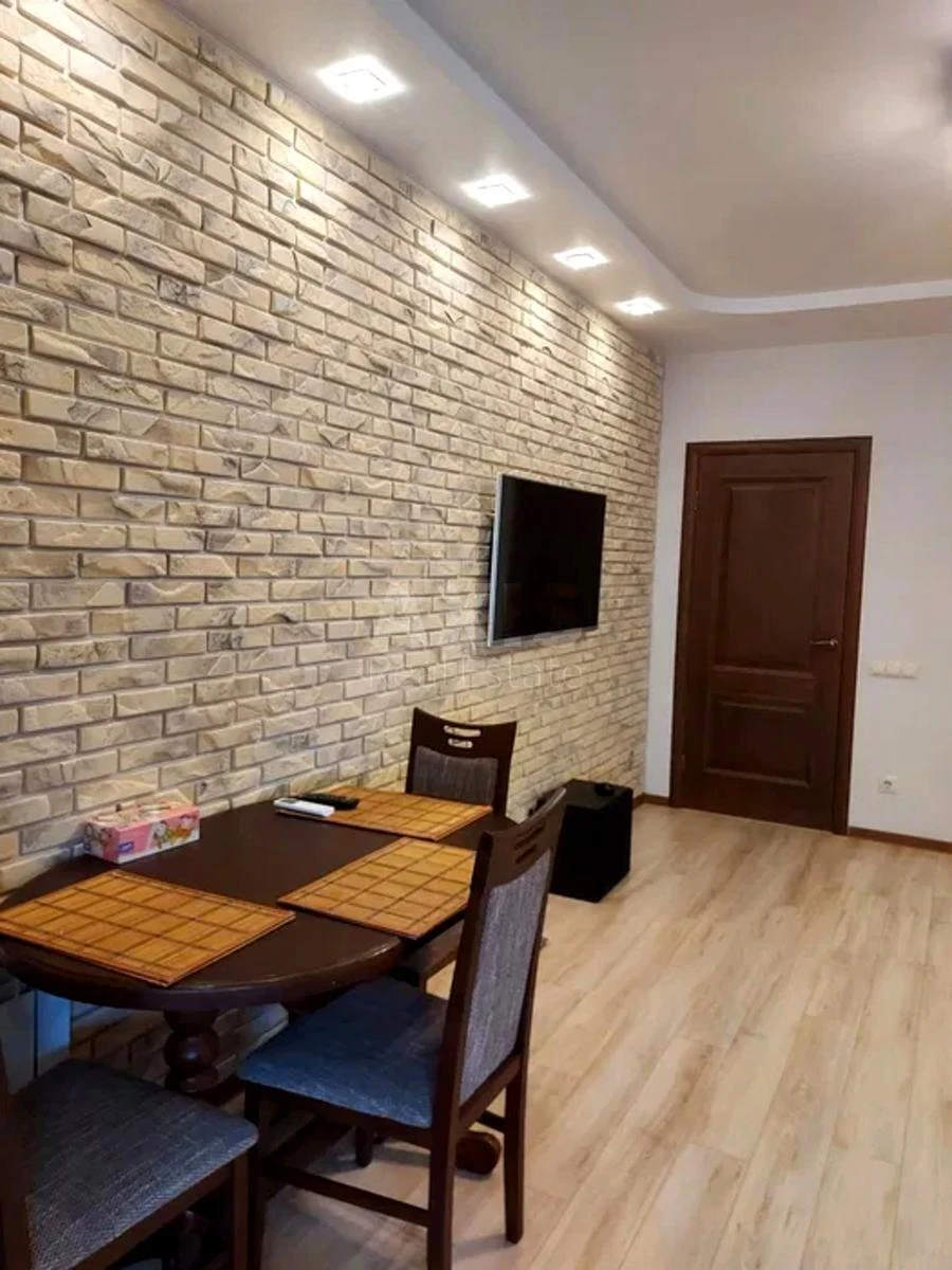 2k apartment vul. Lypkivs'kogo Vasylja Mytropolyta 37Б617991