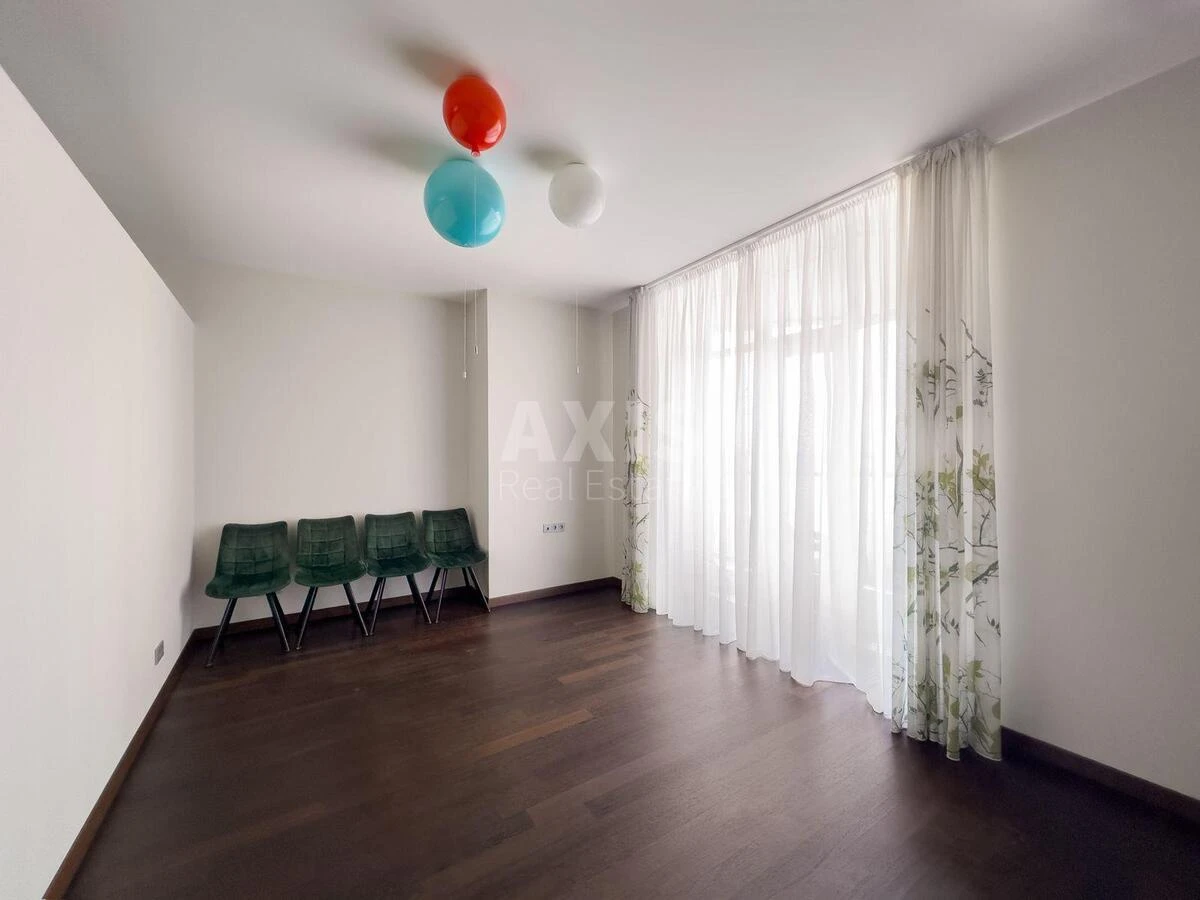 4к квартира ул. Окипной Раисы 18513474