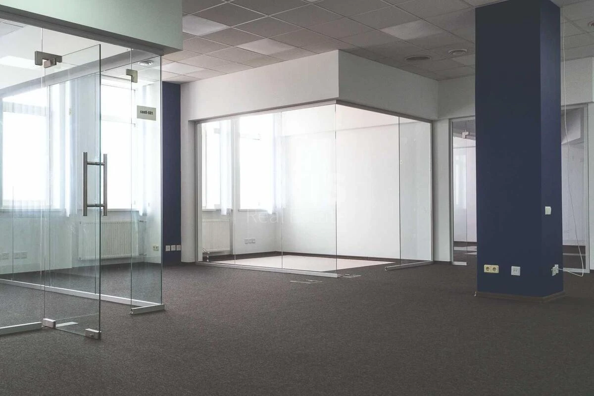 Office vul. Geroi'v Kosmosu 5, 828m2691670