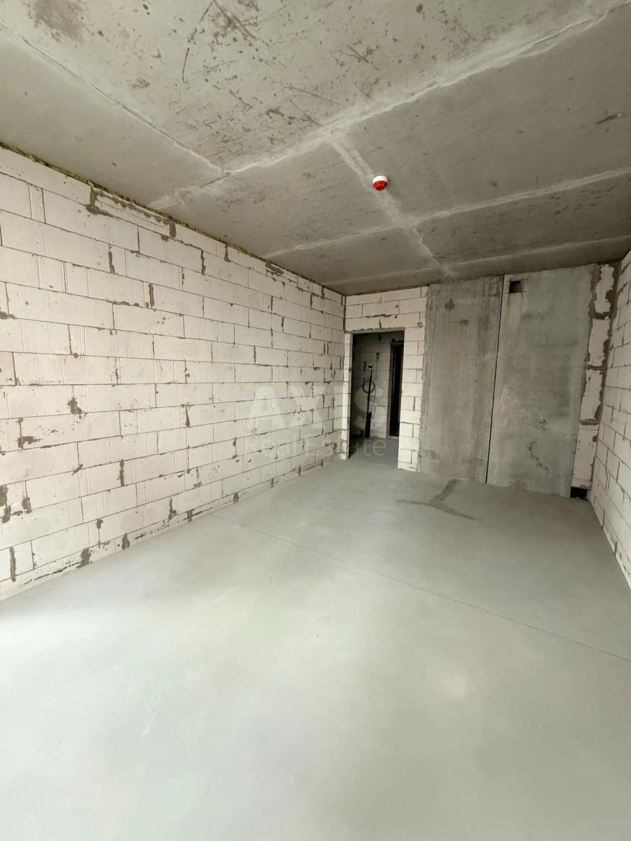1k apartment vul. Rostyslavska 5А6885113