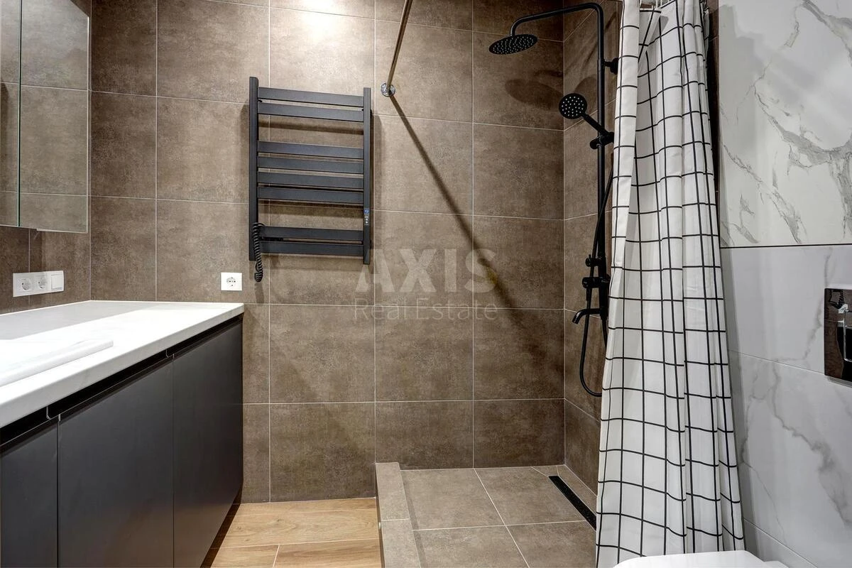 2k apartment vul. Sverstjuka Jevgena 6Д672757