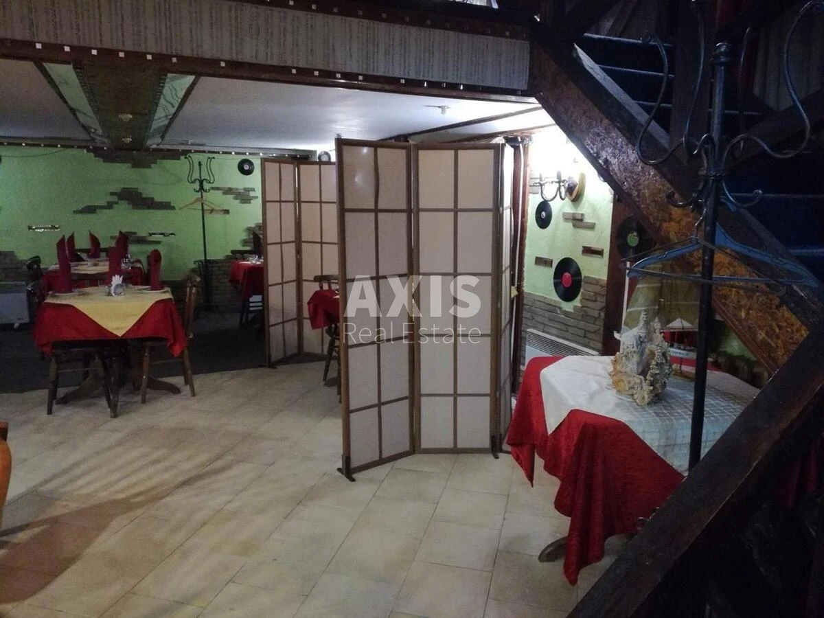 Trade object vul. Vil'jamsa Akademika 4/6, 145m2553410