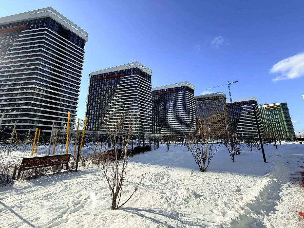 1k apartment nab. Dniprovs'ka 1676184