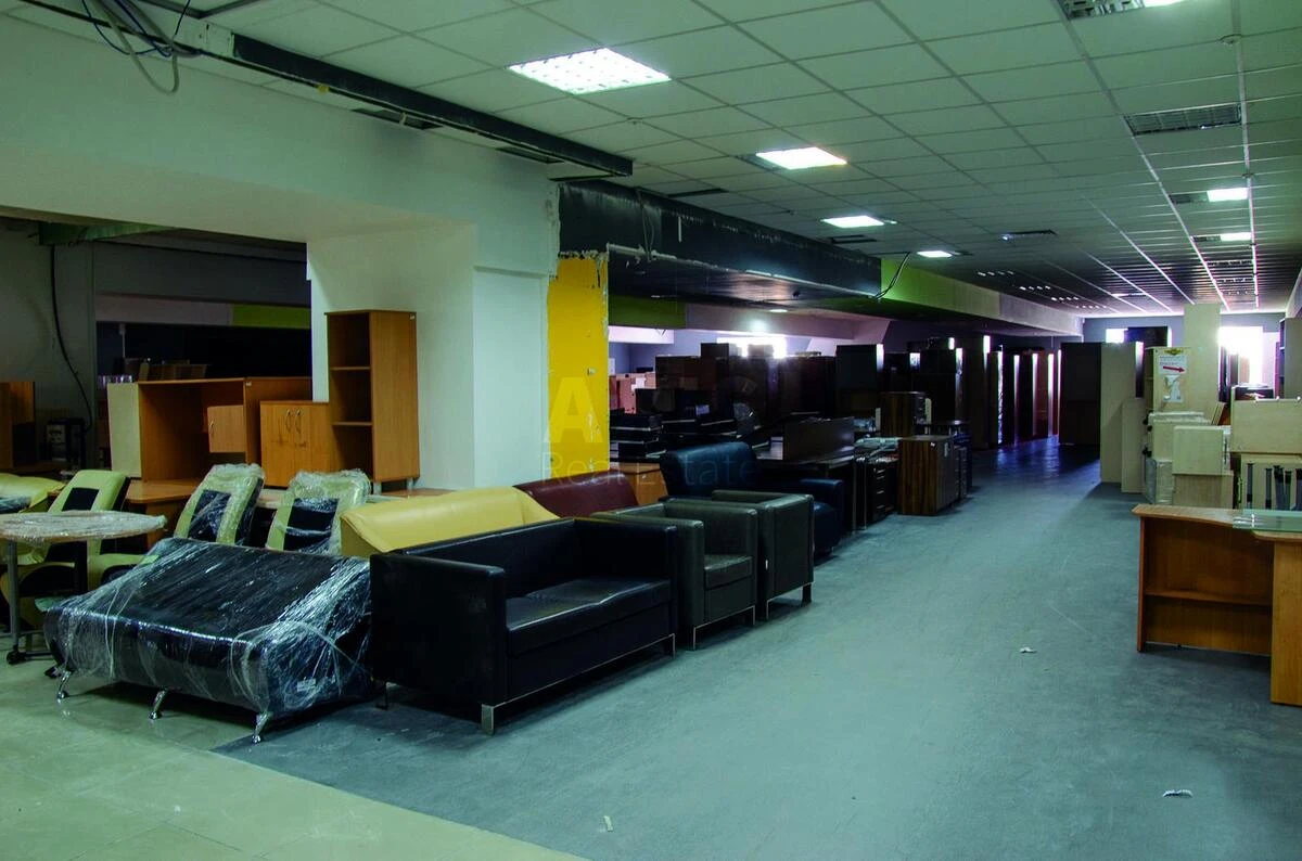 Office vul. Geroi'v Kosmosu 4, 1107m2677980