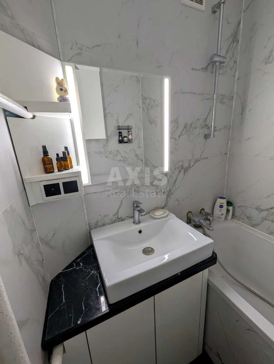 1к квартира ул. Вахтанга Кикабидзе 8708136