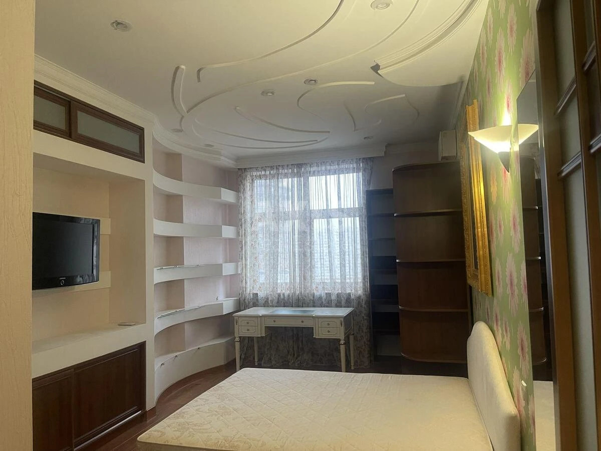 4k apartment vul. Jevgena Konoval'cja 32Б625328