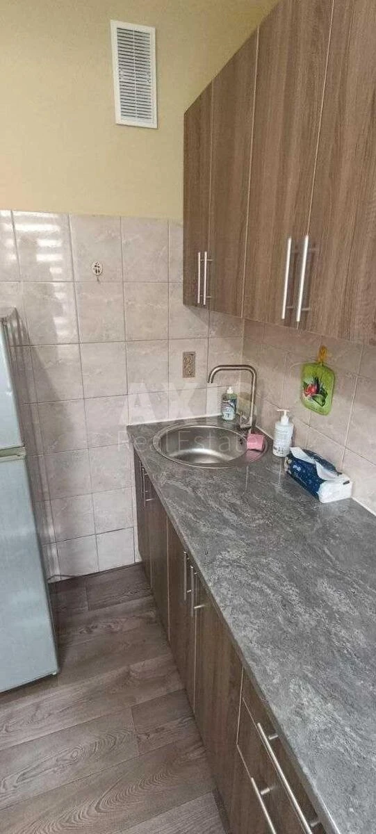 2k apartment vul. Jordans'ka 16682211