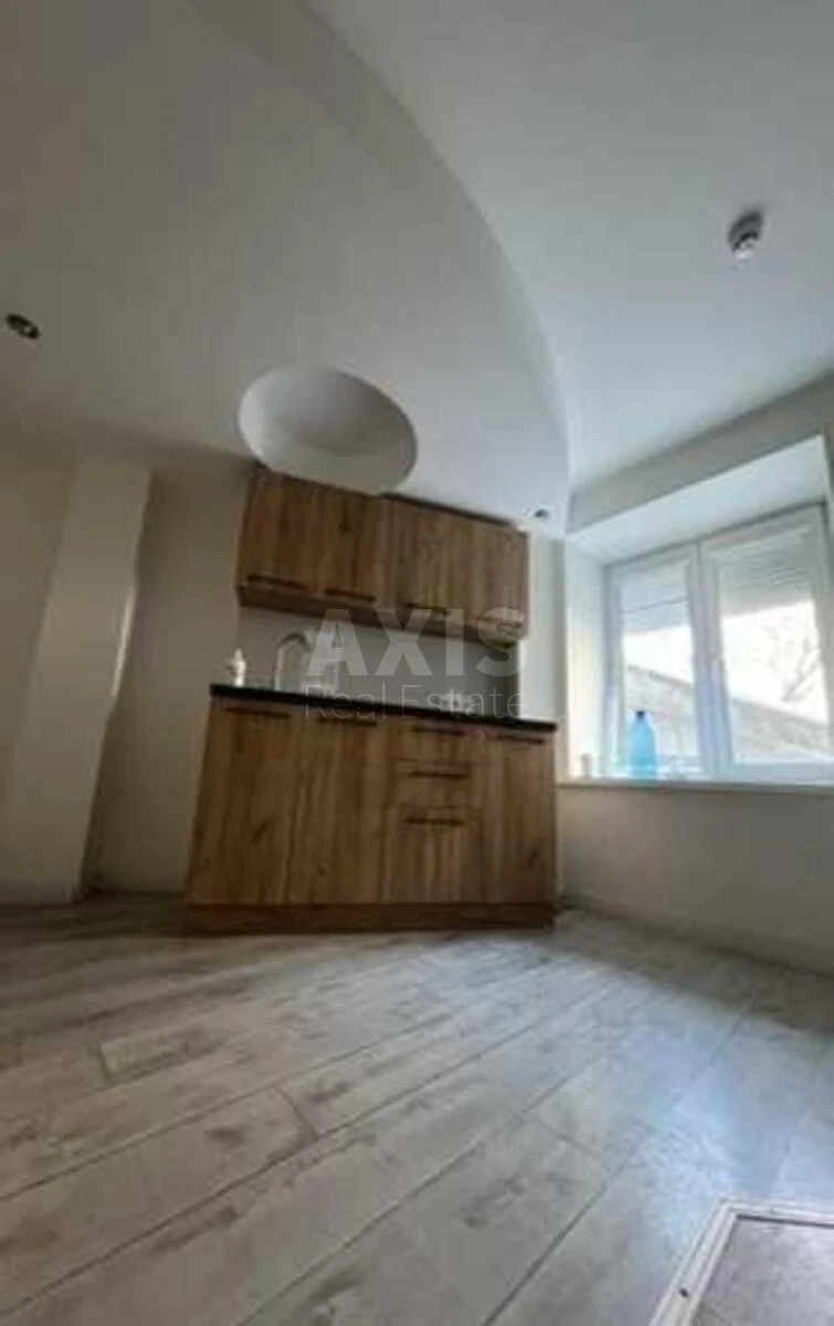 Объект торговли спуск Кловский 12А, 232м2649817