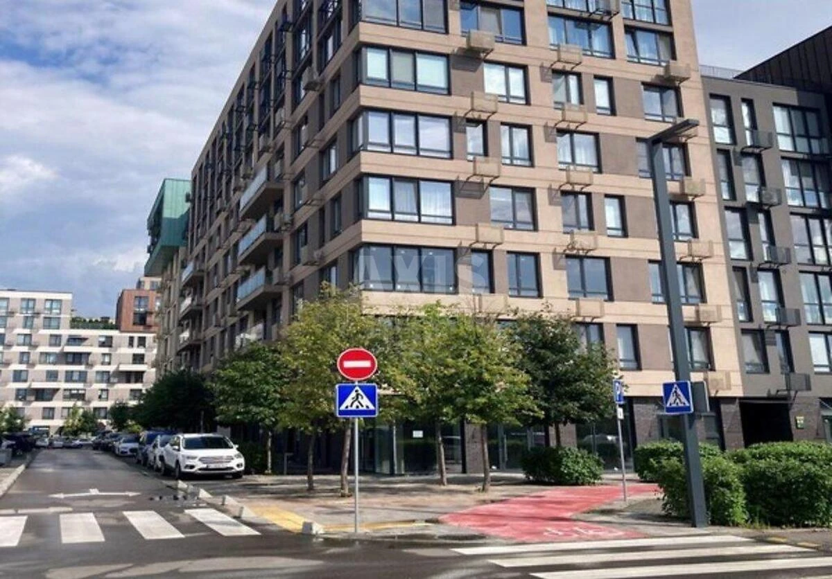 Trade object vul. Saljutna 2/6, 60m259228