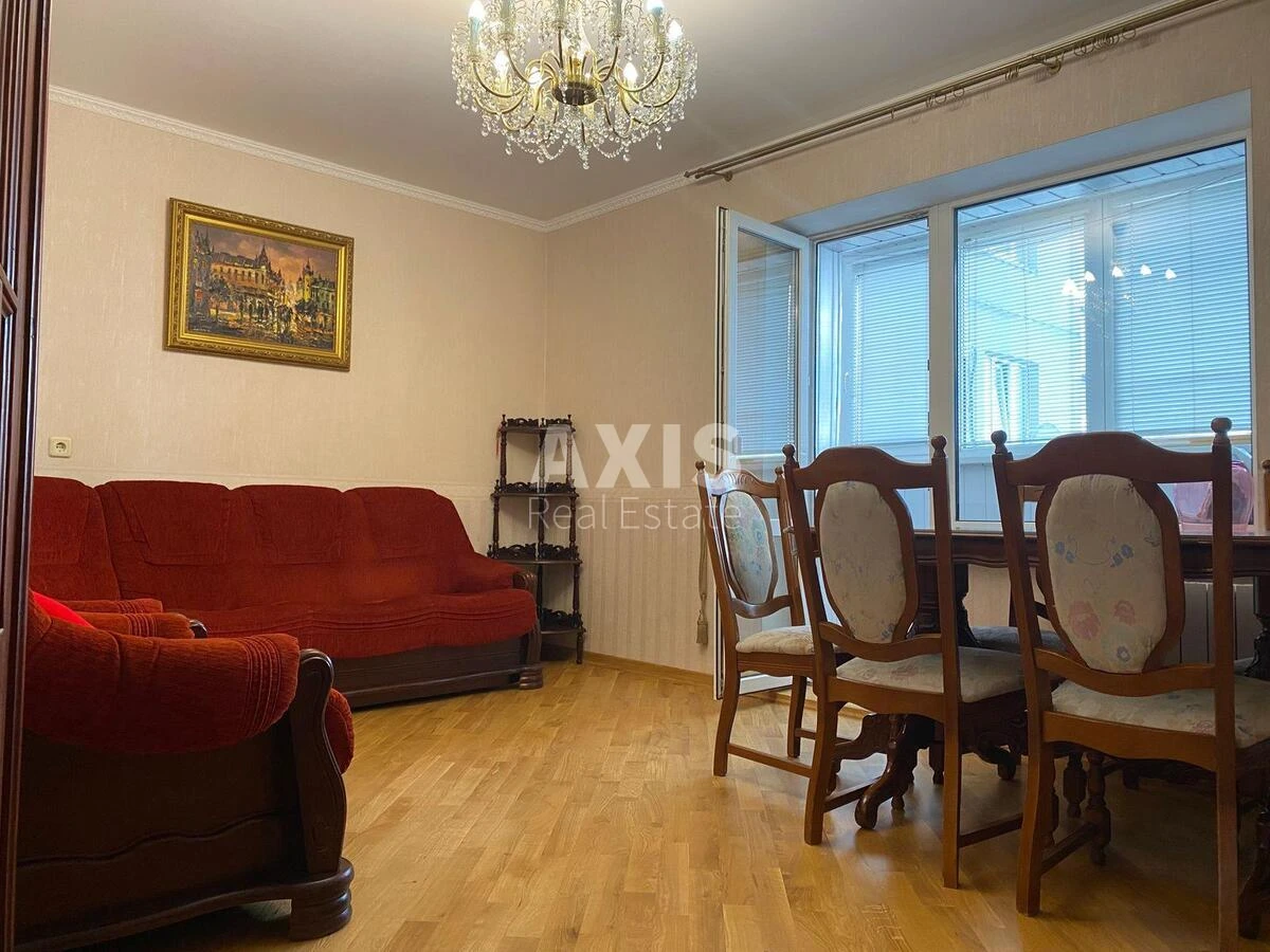 4k apartment vul. Bogatyrs'ka 6/1531595