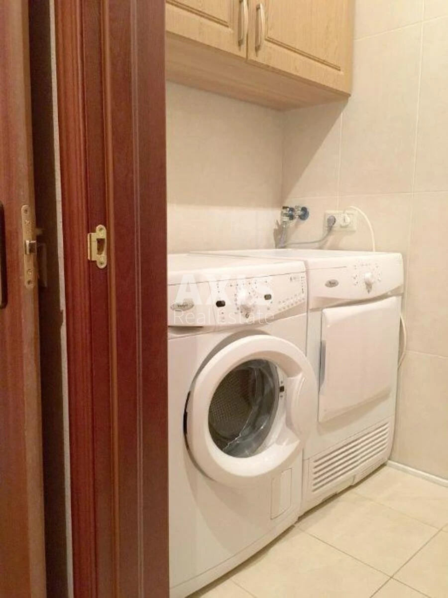 3k apartment vul. Velyka Vasyl'kivs'ka 725509715