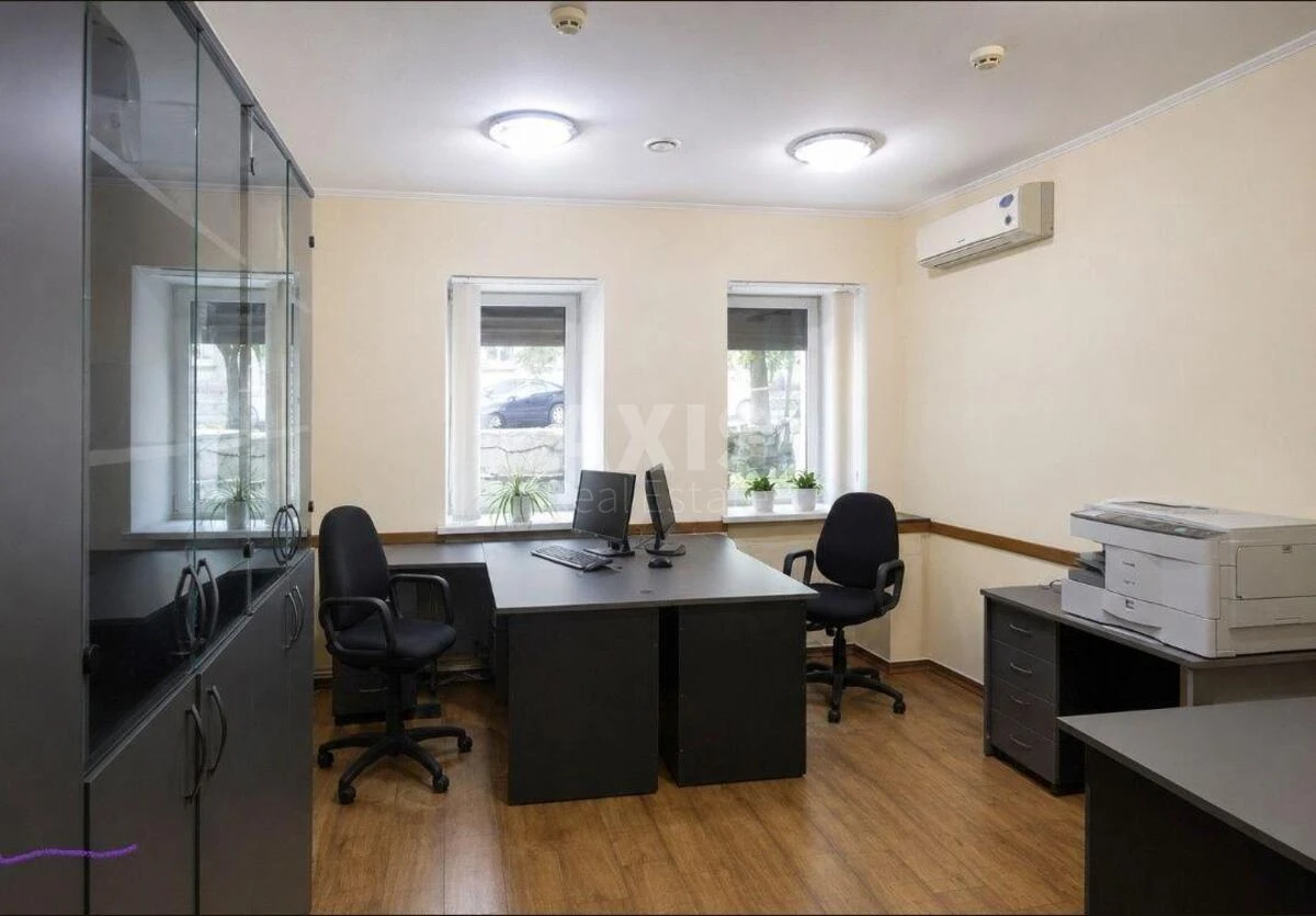 Office vul. Vvedens'ka 25, 117m2700812
