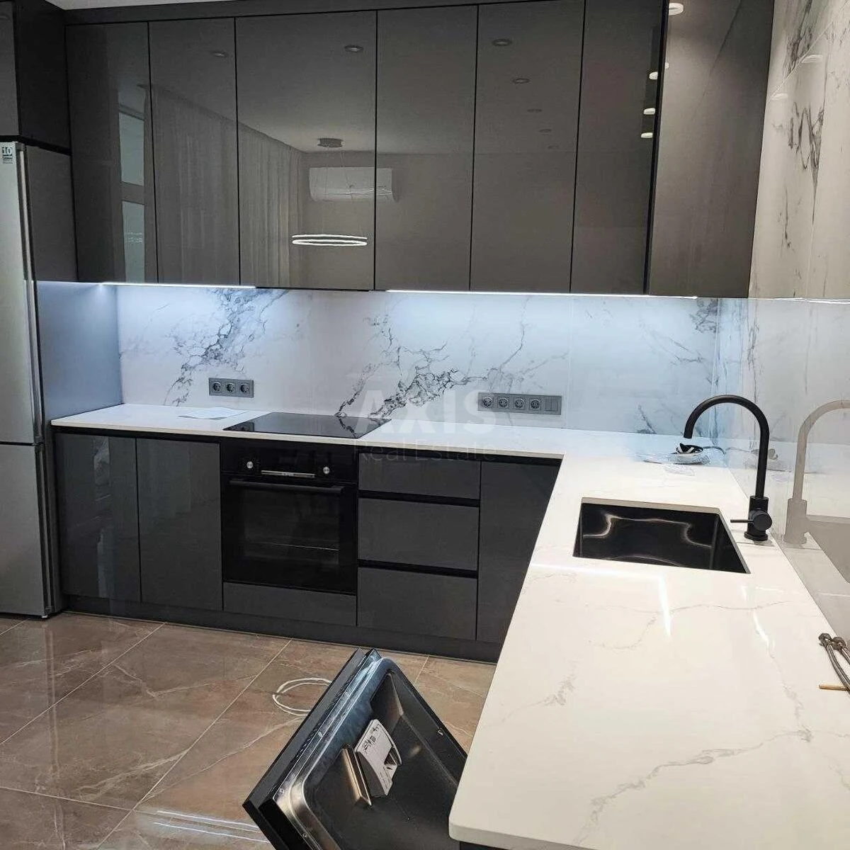 2k apartment pr-t Berestejskij 67670250