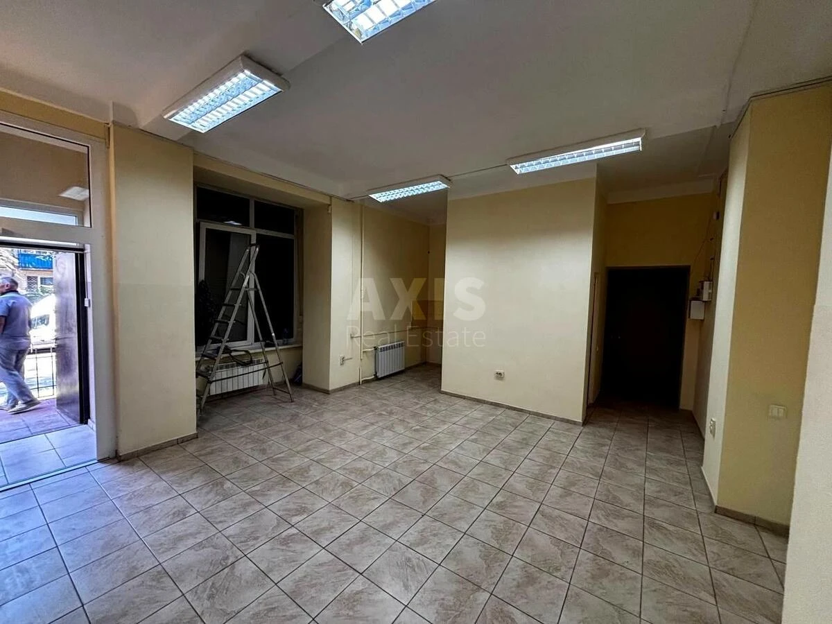 Объект сервиса ул. Дмитрия Багалия 2, 60м2657831