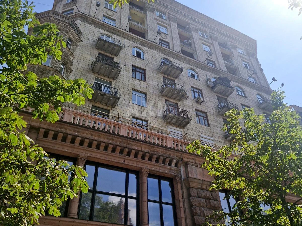 Office vul. Hreshhatyk 23, 338m27050221