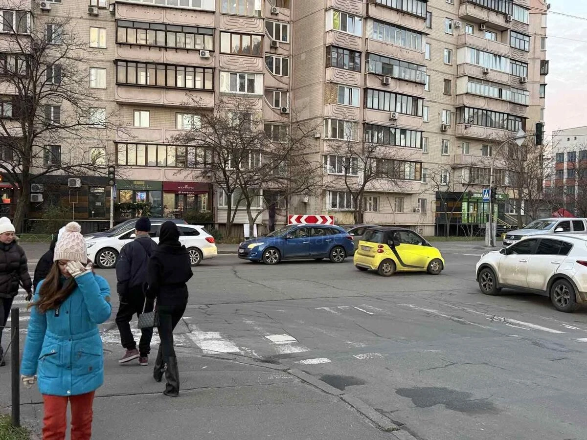 Service object vul. Knjazhyj Zaton 12, 56m2674793