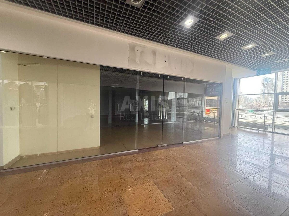 Trade object vul. Sverstjuka Jevgena 2, 67m2710218