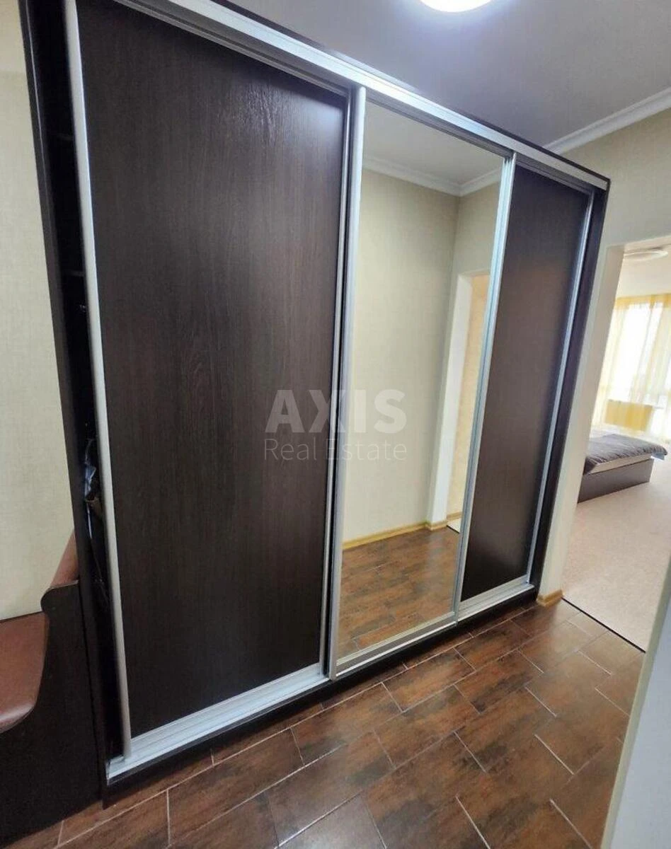 1k apartment vul. Shums'kogo Jurija 3А645963