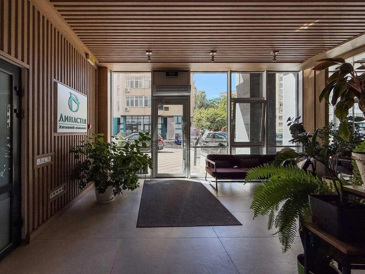 2k apartment vul. Lypkivs'kogo Vasylja Mytropolyta 37Б6434611