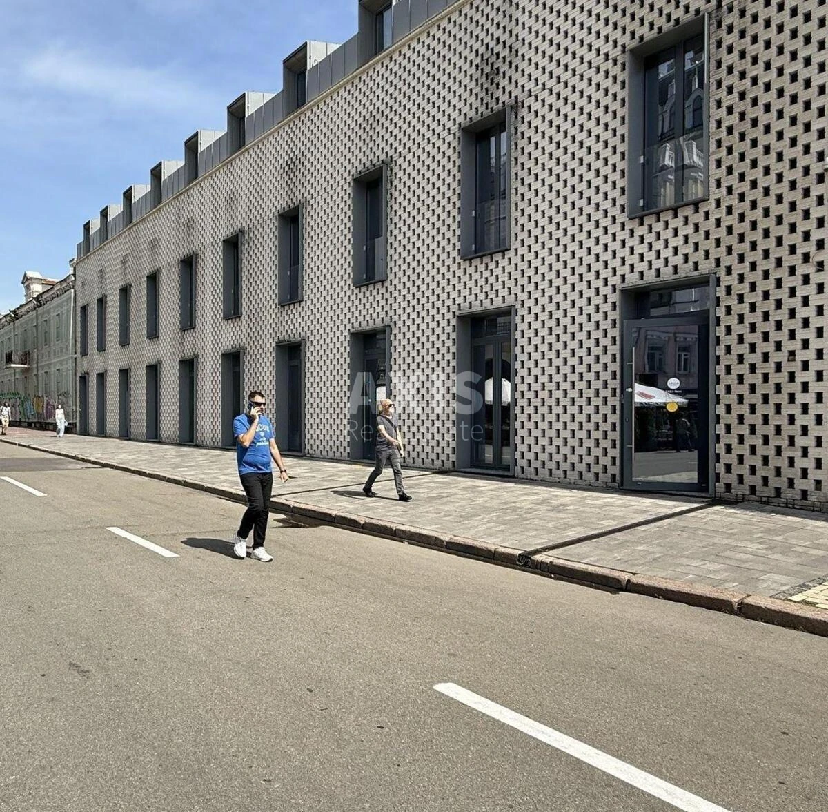 Trade object vul. Sagajdachnogo Petra 18, 197m257192