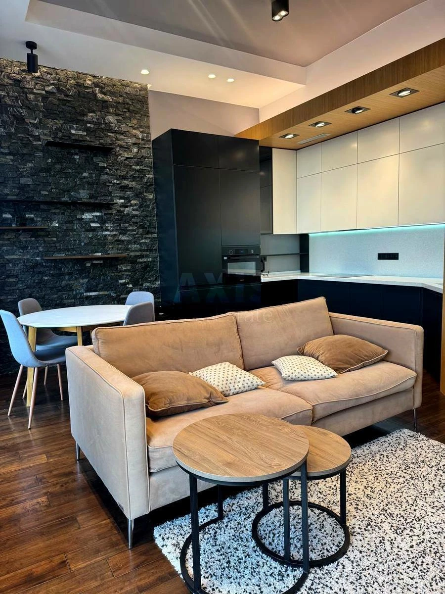 2k apartment vul. Lypkivs'kogo Vasylja Mytropolyta 16В677267