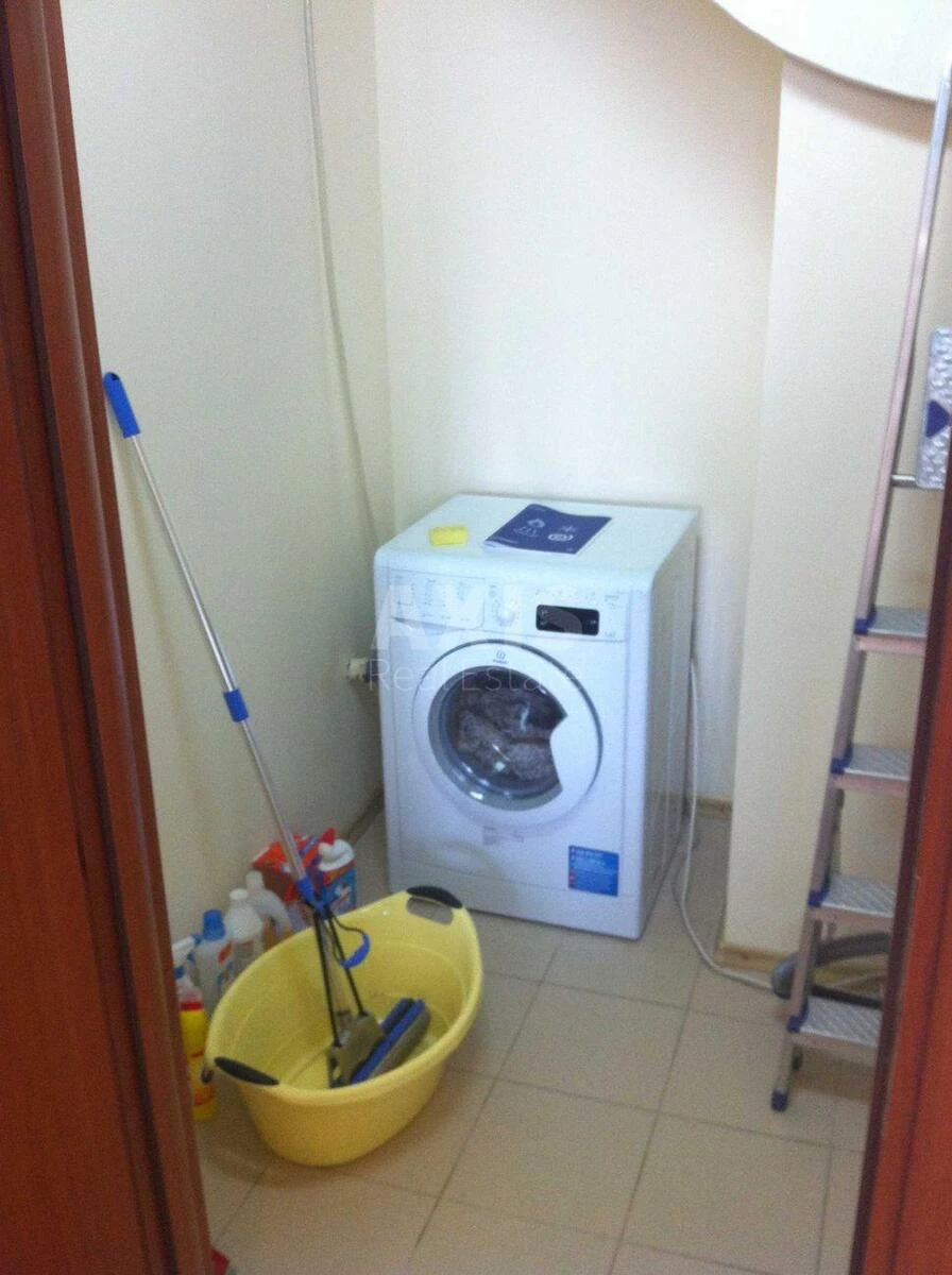 3k apartment vul. Zhyljans'ka 596610712