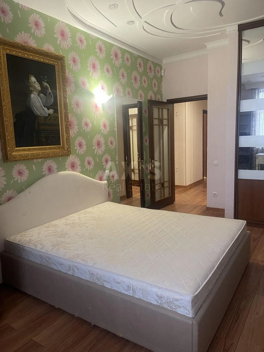 4k apartment vul. Jevgena Konoval'cja 32Б625329